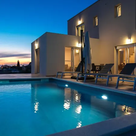 Vila Vila Adriana